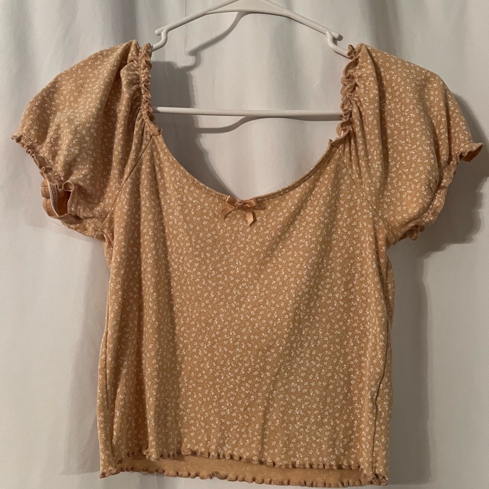 American Eagle Floral Shortsleeve Tee